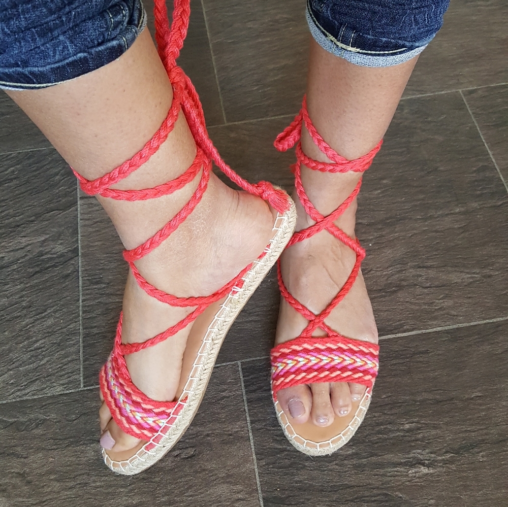 👡HOLLISTER WRAP AROUND SANDALS - Picture 3 of 6